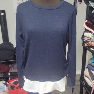 5/$20**Liliy Morgan Small Navy And White Fooler Top Gems Down The Sides